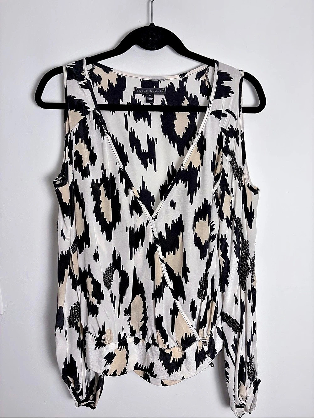 Sheri Bodell Silk Leopard Chain Embellished Cold Shoulder Blouse XS
